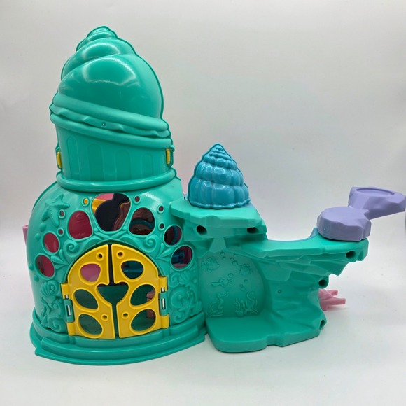 Fisher-Price Little People Disney Ariel Undersea Castle Playset - Near Complete - Picture 6 of 7